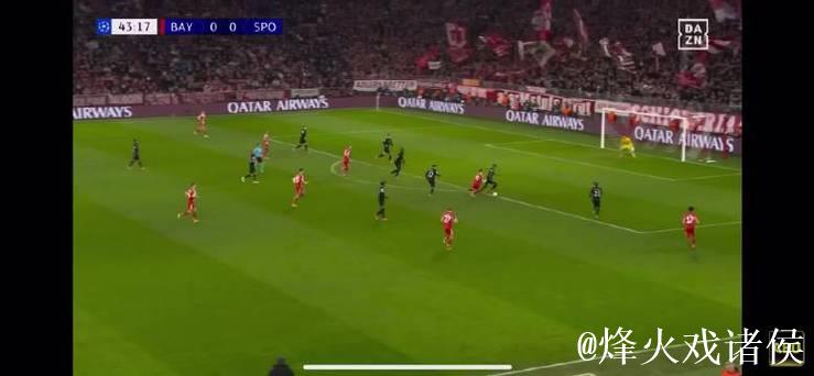 欧冠改制后连续3场破门最年轻榜单：17岁卡尔居