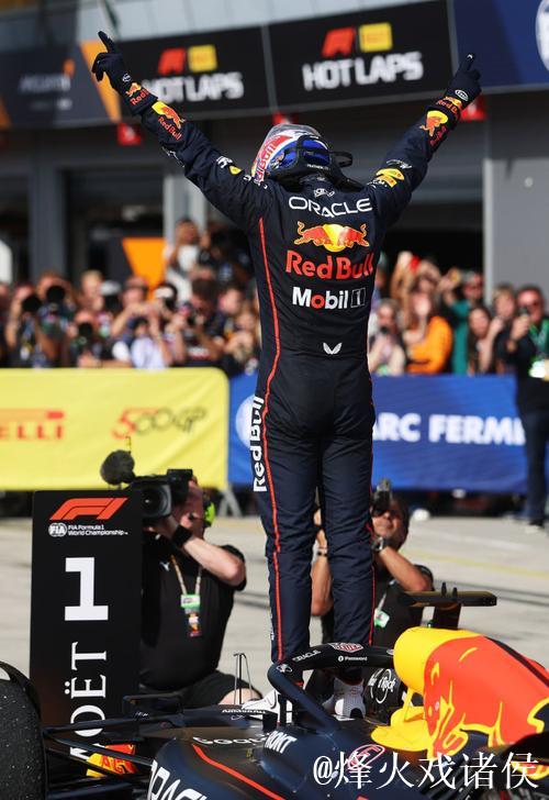 F1迈阿密站排位赛：维斯塔潘夺杆位，诺里斯紧随其后